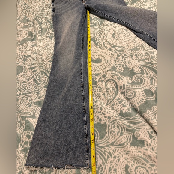 Good American Good Legs Flare - Picture 8 of 10